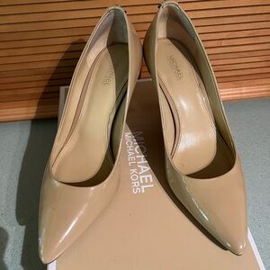 Michael Kors Pumps